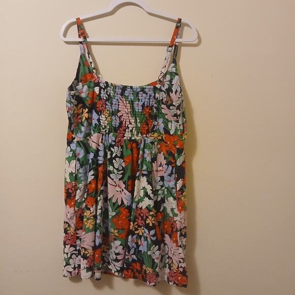 Old Navy Cami Mini Dress Size XL Floral Smocked Adjustable Straps & Pockets - Picture 7 of 7